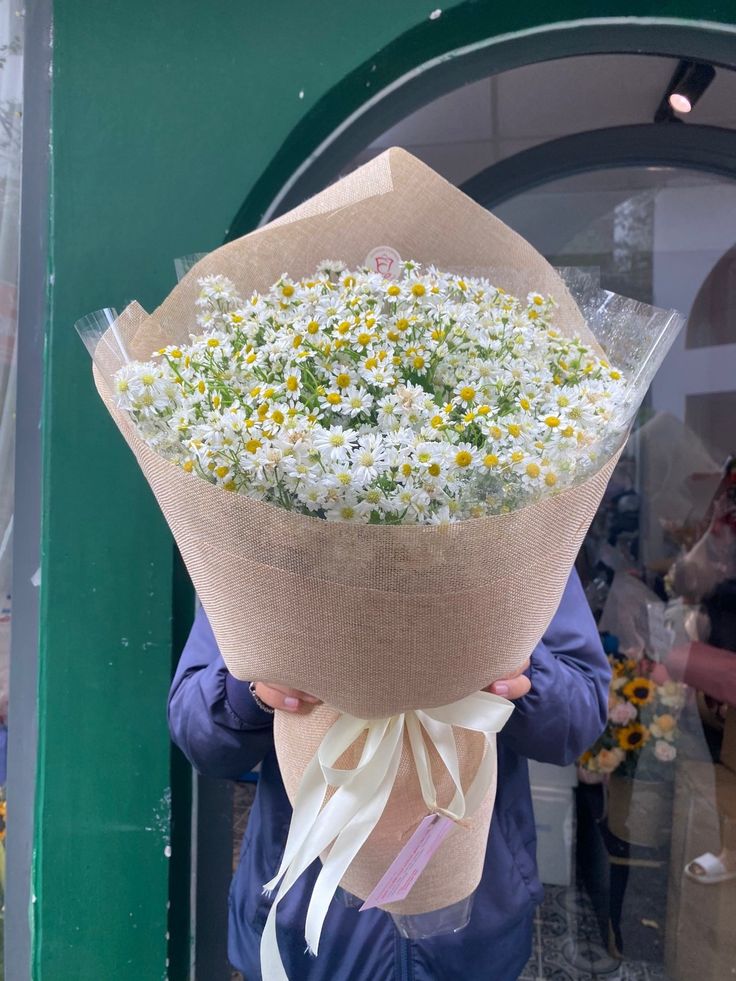 Hoa nghệ thuật hoa cúc rực rỡ